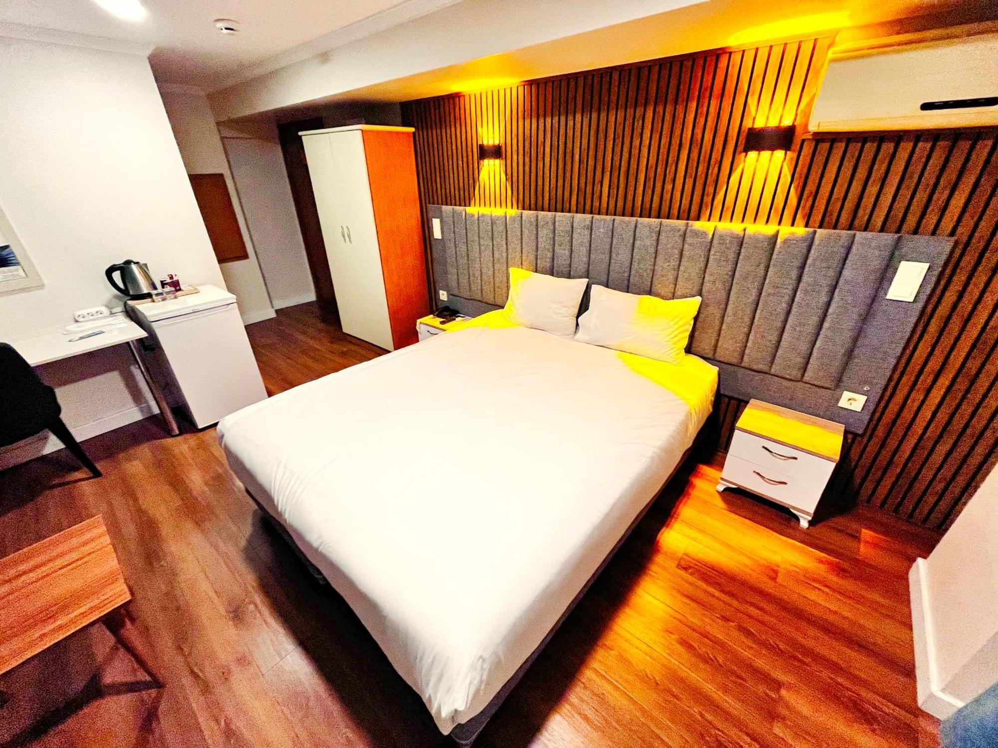 Naila Hotel Istanbul Exteriör bild