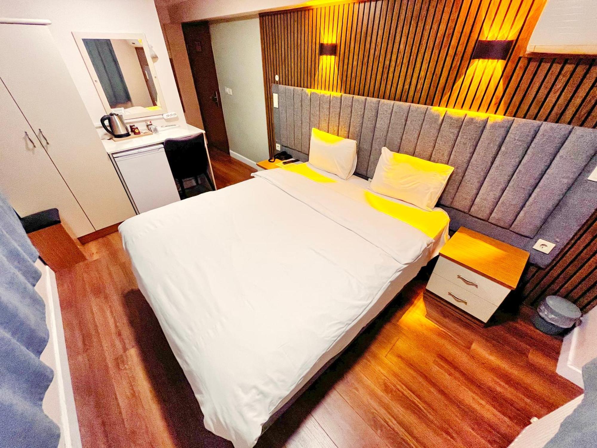 Naila Hotel Istanbul Exteriör bild