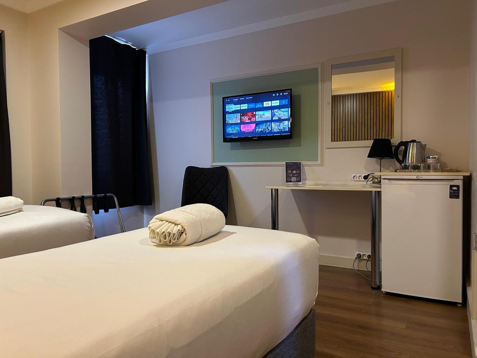 Naila Hotel Istanbul Exteriör bild